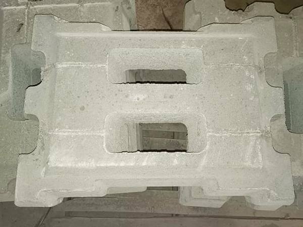 鉸鏈矩陣生態(tài)護(hù)坡砌塊（機(jī)壓)